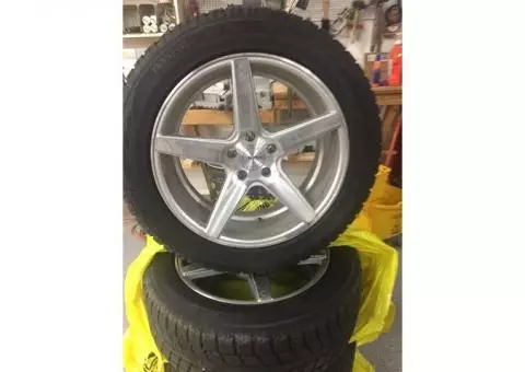 19" Mud/Snow Tires & Wheels